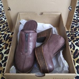 NEW!! BORN Haledon Slip On Clogs/Mules Women's 9